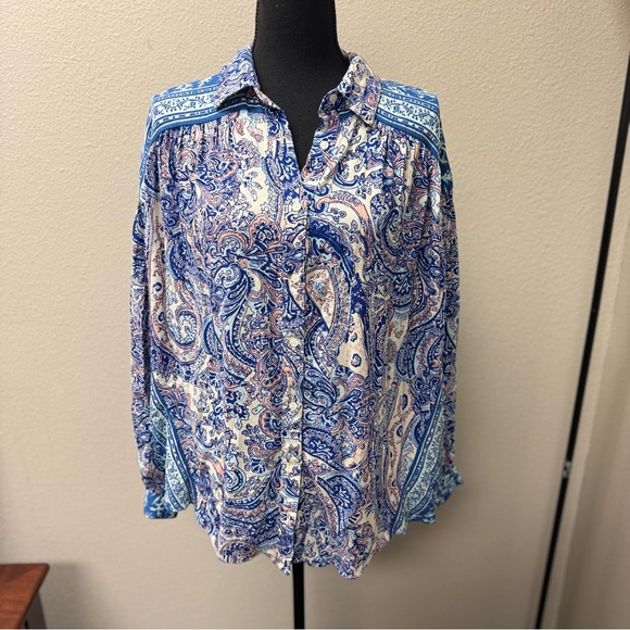 Free People Paisley Print Blue and White Women's Top. Size Medium - Picture 1 of 10